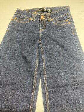 Women's Dark Blue Straight-Leg Jeans with Contrast Stitching